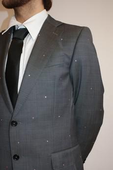 BEDAZZLED SUIT – grey van logocomo