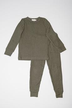 Unisex pyjama Olive via Lomi Essentials