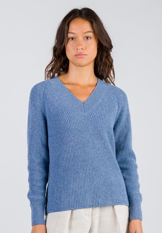 SOFT V-NECK SWEATER WOMEN | Misty Blue from Loop.a life