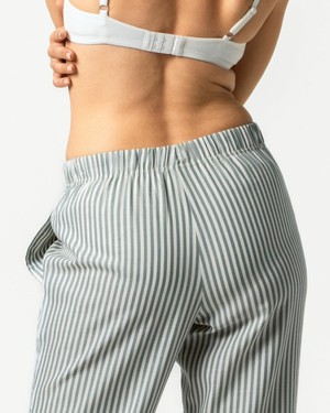 Living Crafts pyjamaset dames Tracee – sage cream from Lotika