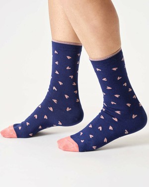 Bamboe sokken dames hartjes – midnight blue from Lotika