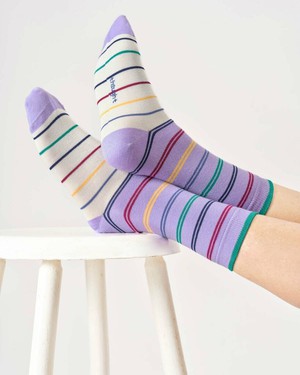 Gestreepte bamboe sokken dames – lavendel paars from Lotika