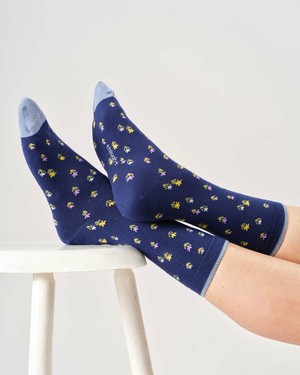 Bamboe sokken dames floral - midnight blue from Lotika