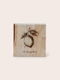 Circular Wood Object - Make every day your flavorite van MADE out of