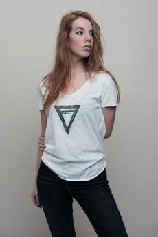 triangle raw edge tee-shirt van madeclothing