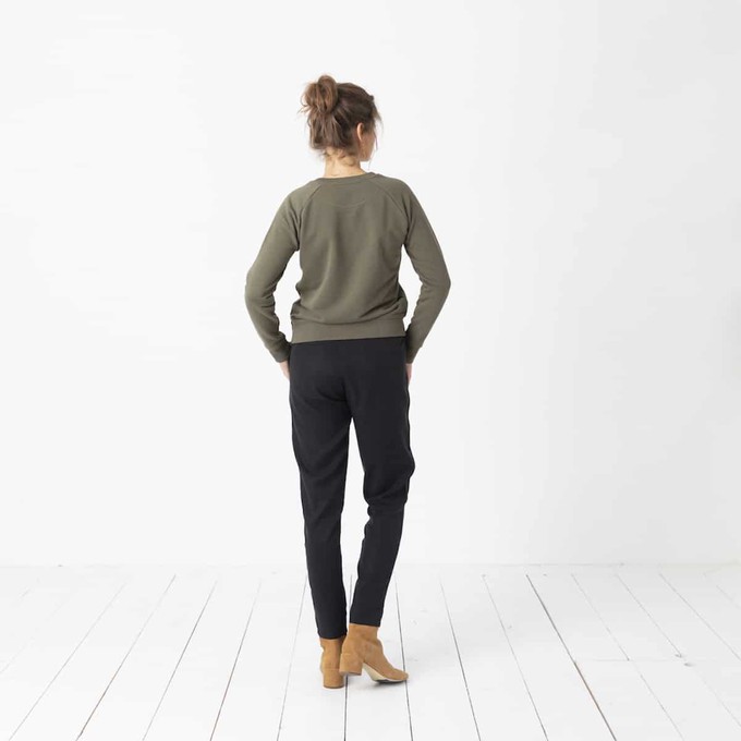 Suus Kaki sweater from Marjolein Elisabeth