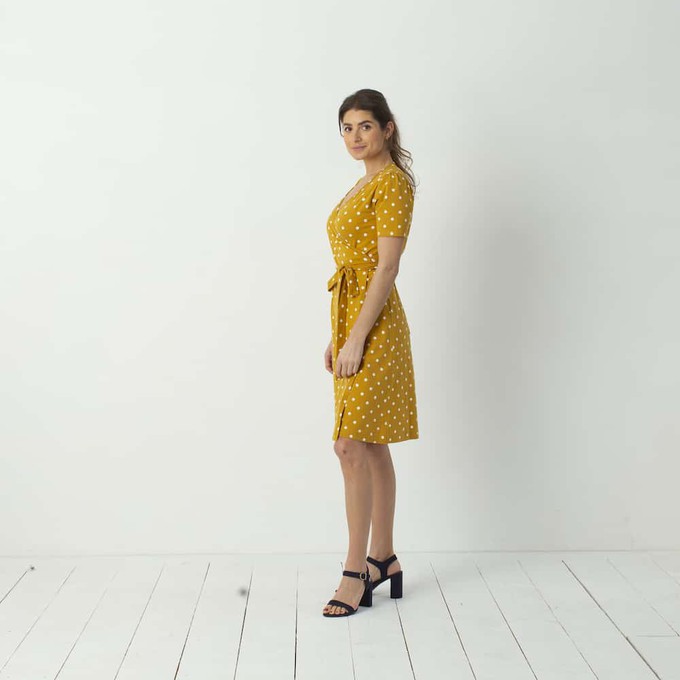 Roos Ocre Dots from Marjolein Elisabeth