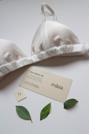 Zijden Bralette Sample Sale from Māsa Organic