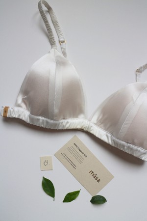 Zijden Bralette Sample Sale from Māsa Organic