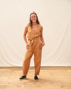 Overall hazel van Matona