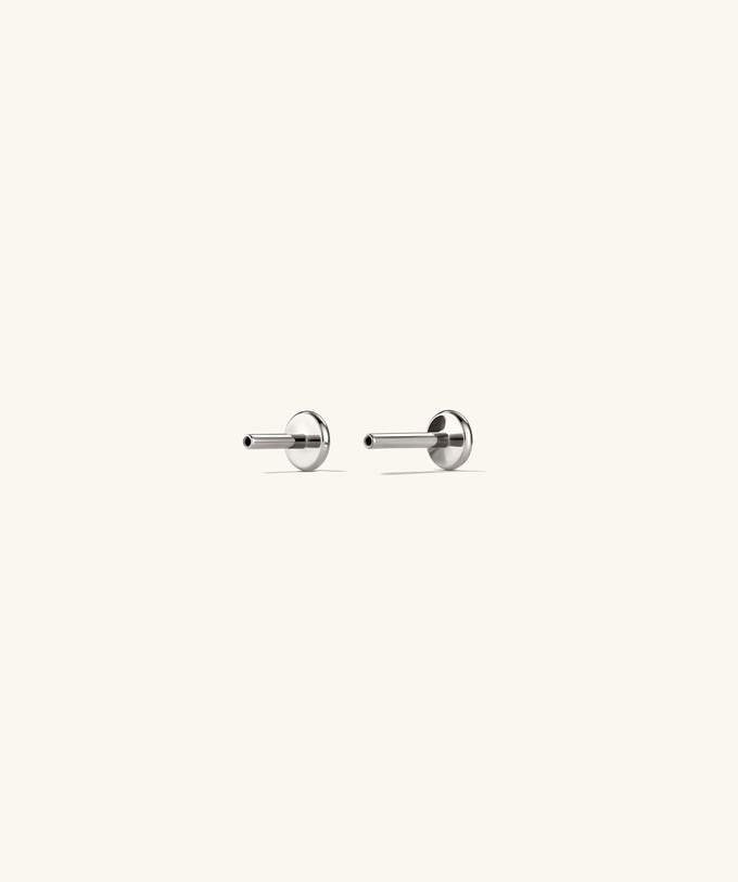 Spheres Bar Stud from Mejuri