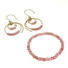 Roze armband en oorbellen van MI-AMI