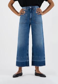 Sara Works Cropped - Medium Stone via Mud Jeans