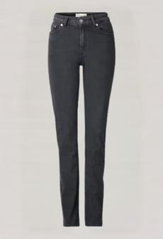 Mimi Hazen  -  Stone Black via Mud Jeans