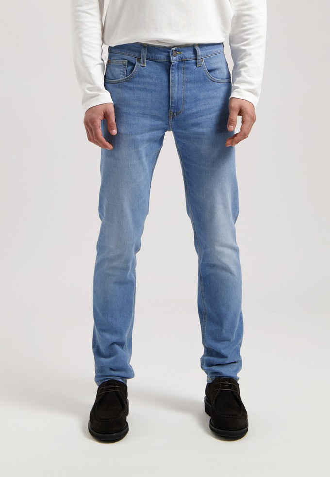 Daily Mid Tapered - Old Stone from Mud Jeans