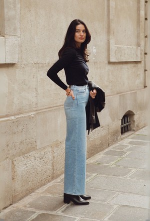 Sara High Loose Flow - Stone Vintage from Mud Jeans