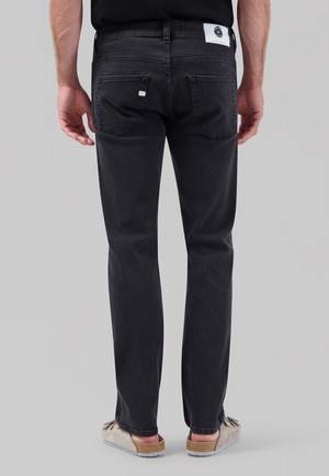 Regular Bryce - Stone Black from Mud Jeans