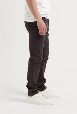 Scott Mid Tapered - Charcoal from Mud Jeans