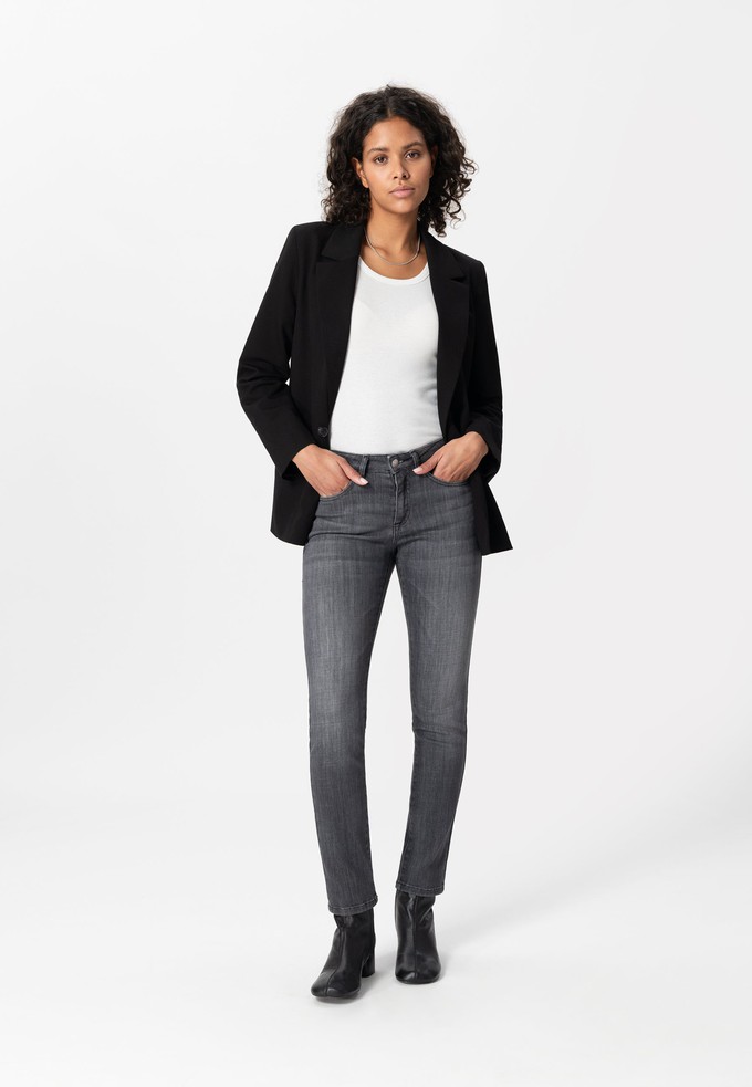 Faye Straight - Authentic Black from Mud Jeans