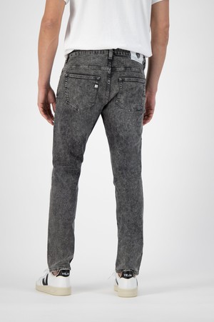 Slimmer Rick - Heavy Black Stone from Mud Jeans