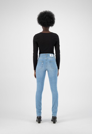 Regular Swan - Heavy Stone from Mud Jeans