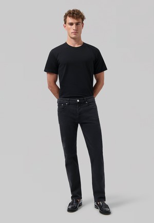 Regular Bryce - Stone Black from Mud Jeans