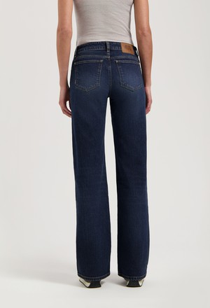 Cleo Mid Loose - Rustic Blue from Mud Jeans