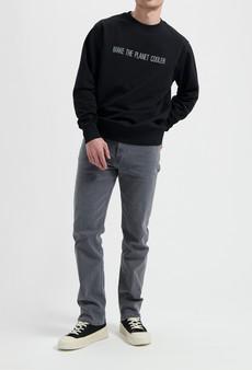 Bryce Mid Straight - Light Grey via Mud Jeans