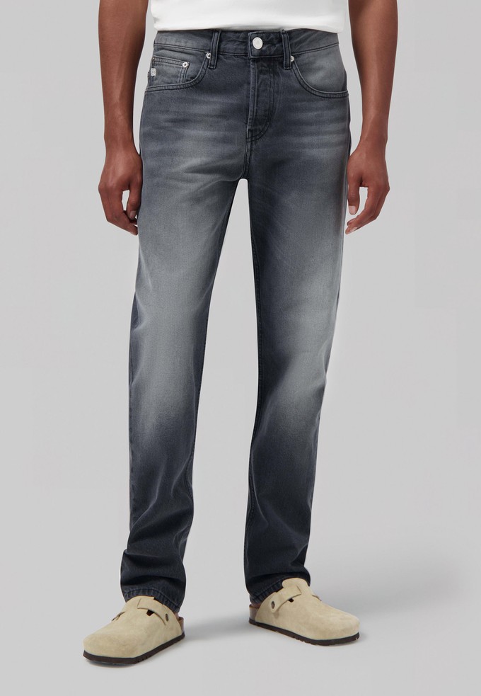 Extra Easy - Worn Black from Mud Jeans