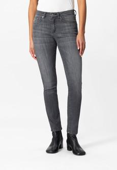 Faye Straight - Authentic Black via Mud Jeans