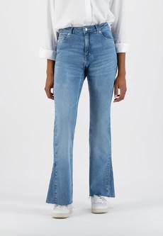 Flared Rachel - Old Stone via Mud Jeans