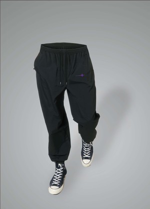 Trackpants met logo from New Habit
