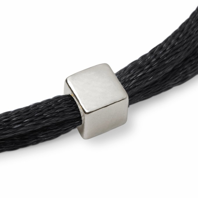 Solid as a Block armband zilver ~ zwart from Nowa