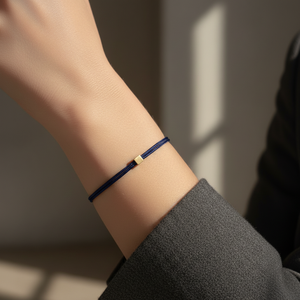 Solid as a Block - 14KT goud - navy from Nowa