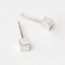 Solid as a Block oorstekers - zilver via Nowa