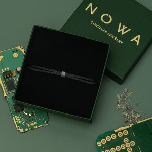 Solid as a Block armband zilver ~ zwart from Nowa