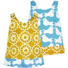 GLOBAL MAMAS Omkeerbare jurk van Afrikaanse batik in mosterdgeel en blauw van Olifant en Muis