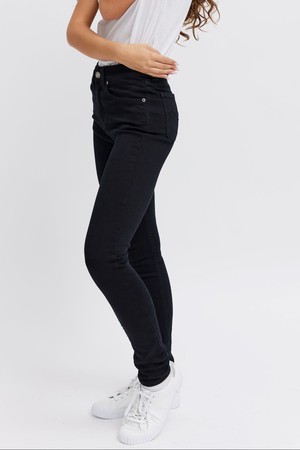 Breeze™ Black Sapphire from organsk