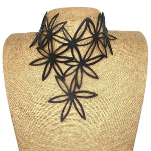 Pentas Star-shaped Flower Statement Choker from Paguro Upcycle