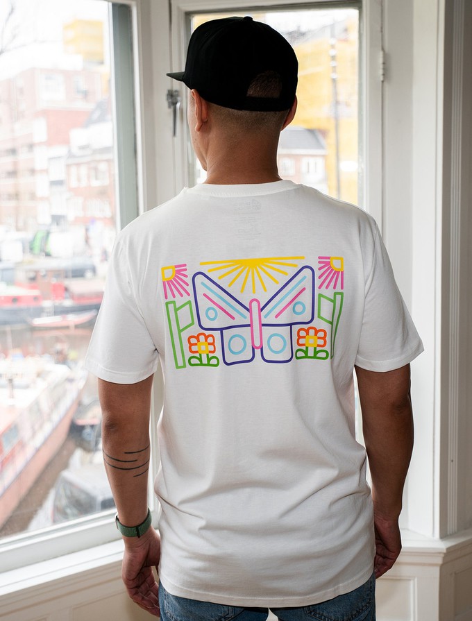De Vlinder Backprint | T-shirt Unisex | Off White from PapajaRocks