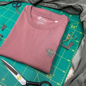 De Schildpad Re-Use | T-shirt Unisex | Kaffa Coffee (Kleur gaat uit collectie) from PapajaRocks