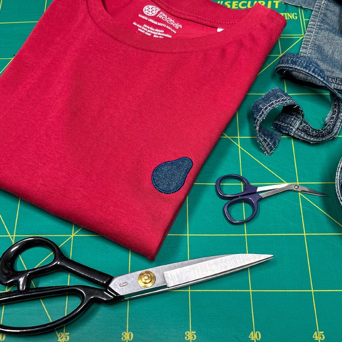 De Logo Re-Use | T-shirt Unisex | Red Earth (Kleur gaat uit collectie) from PapajaRocks