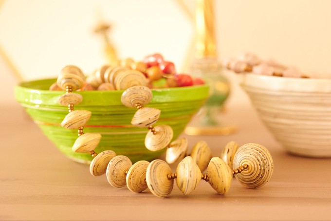 Small decorative bowl made of recycled paper "Njinja" from PEARLS OF AFRICA