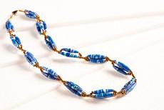 Short necklace with elongated paper beads in bundles "Senta" van PEARLS OF AFRICA