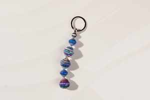 Keychain made of paper beads "Kumasi" from PEARLS OF AFRICA