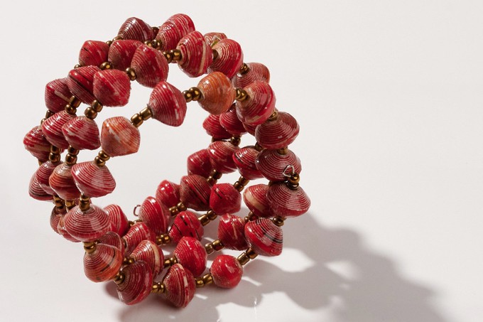 Creole bracelet with paper beads "Viva Bangle" from PEARLS OF AFRICA