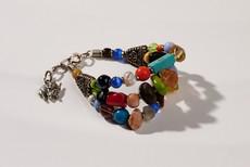 Glass bead bracelet "Maiduguri three rows" van PEARLS OF AFRICA