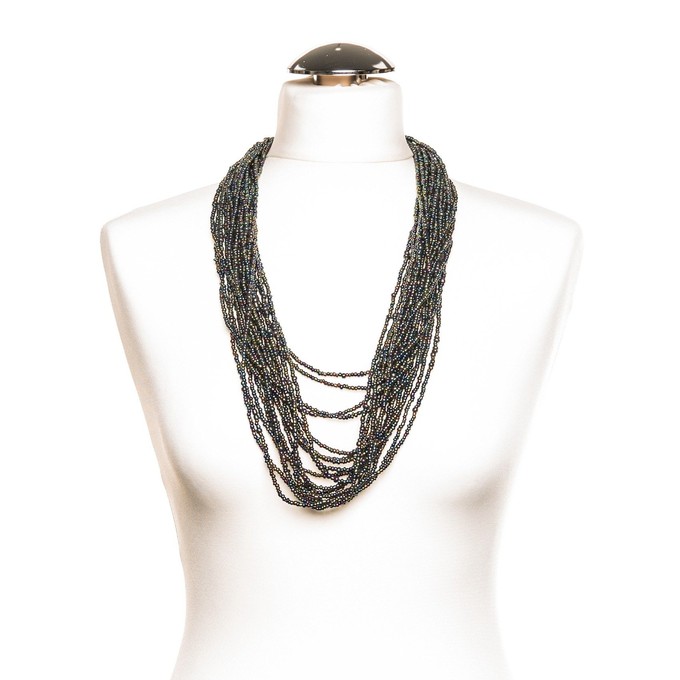 Glamorous pearl necklace "Mokolo" in black and white from PEARLS OF AFRICA