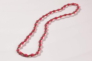 Short, fine necklace with paper beads "La Petite Malaika" from PEARLS OF AFRICA