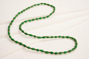 Long, fine chain with paper beads "Acholi Malaika" from PEARLS OF AFRICA